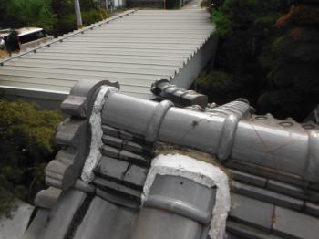 地震に強い屋根　軽量瓦　棟軽量化